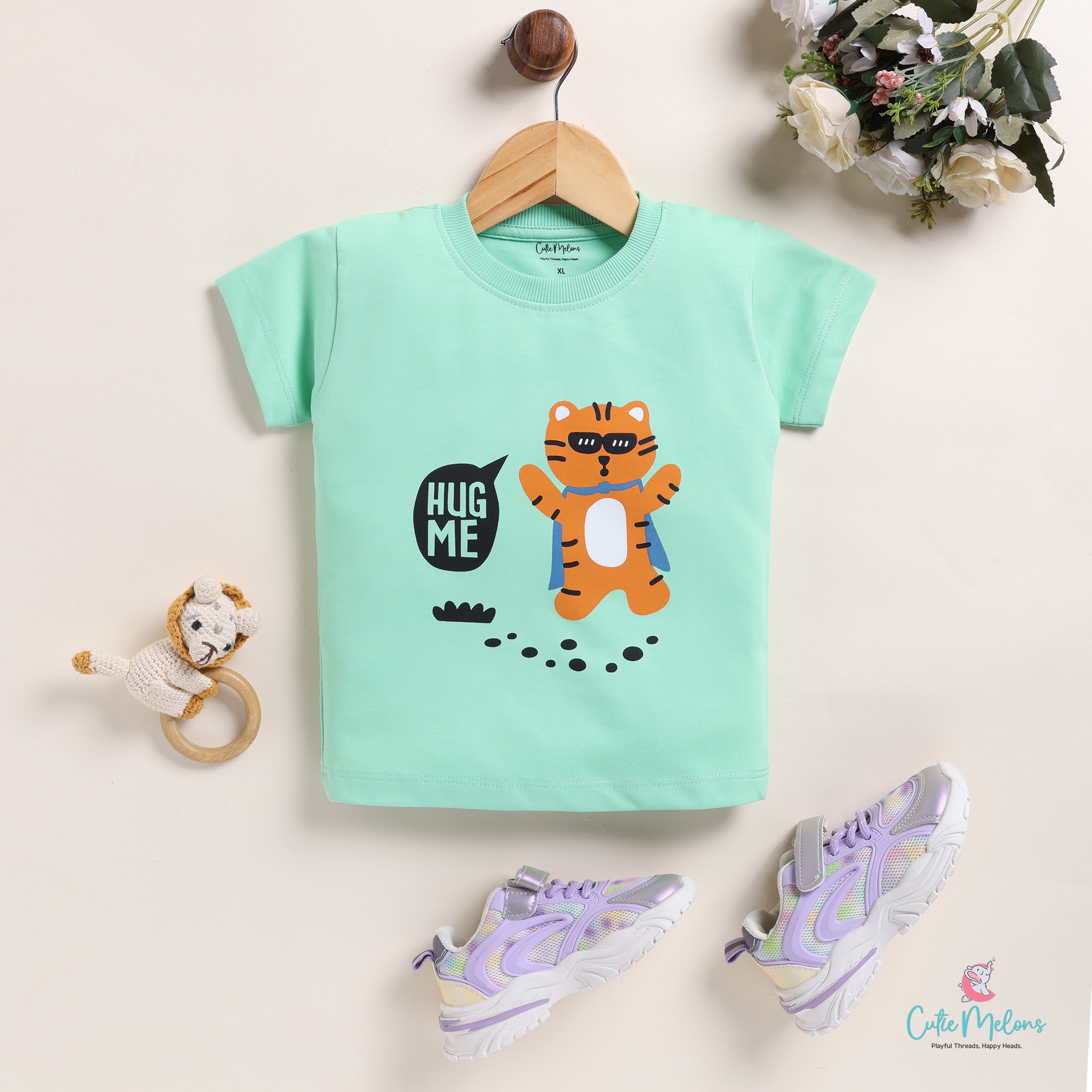 Hug Me Catty Half Sleeves Unisex T-shirt